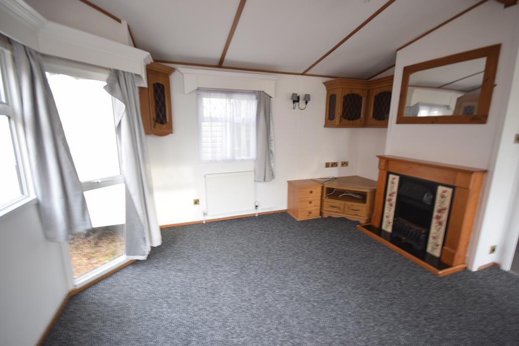 2003 ABI Chatsworth 38x13 2 beds BATH Full Winterpack Sunrise