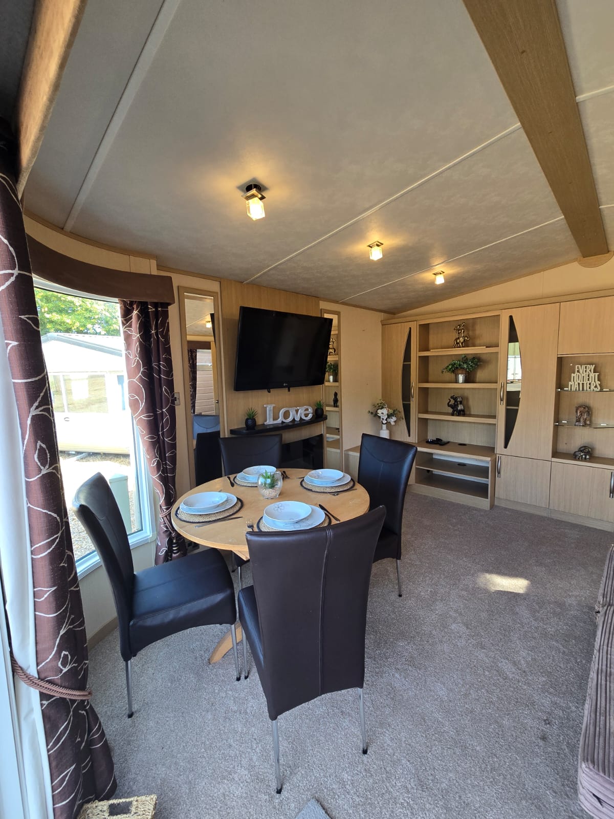 3c97db26-8c0d-42e0-97a6-f704da446235