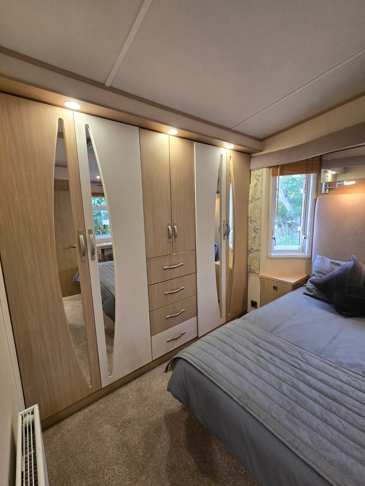 9c670530-85ff-405f-ba00-86559a133034