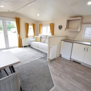 AVAILABLE – 2020 Delta Hailsham | 35×12 with 2 beds | Full Winterpack