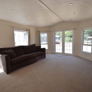 SOLD – 2018 Delta Oakwood Lodge 40×13 | 2 beds | ELECTRIC MODEL | Full Winterpack
