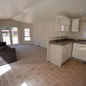 SOLD – 2018 Delta Oakwood Lodge 40×13 | 2 beds | ELECTRIC MODEL | Full Winterpack