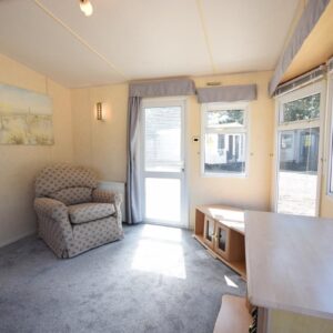 AVAILABLE – 2004 Cosalt Balmoral Deluxe | 37×12 | 2 beds | Full Winterpack