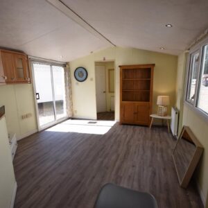 AVAILABLE – 2005 Willerby Winchester CL 38×12 | 2 beds | Full Winterpack