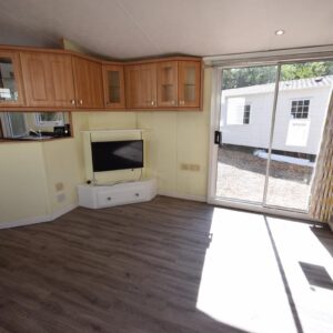 AVAILABLE – 2005 Willerby Winchester CL 38×12 | 2 beds | Full Winterpack