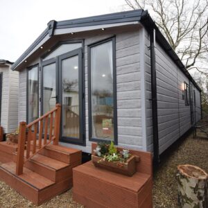 PRE-ORDER | 2027 | Sunrise Lodge Deluxe 38×13 | 2 beds