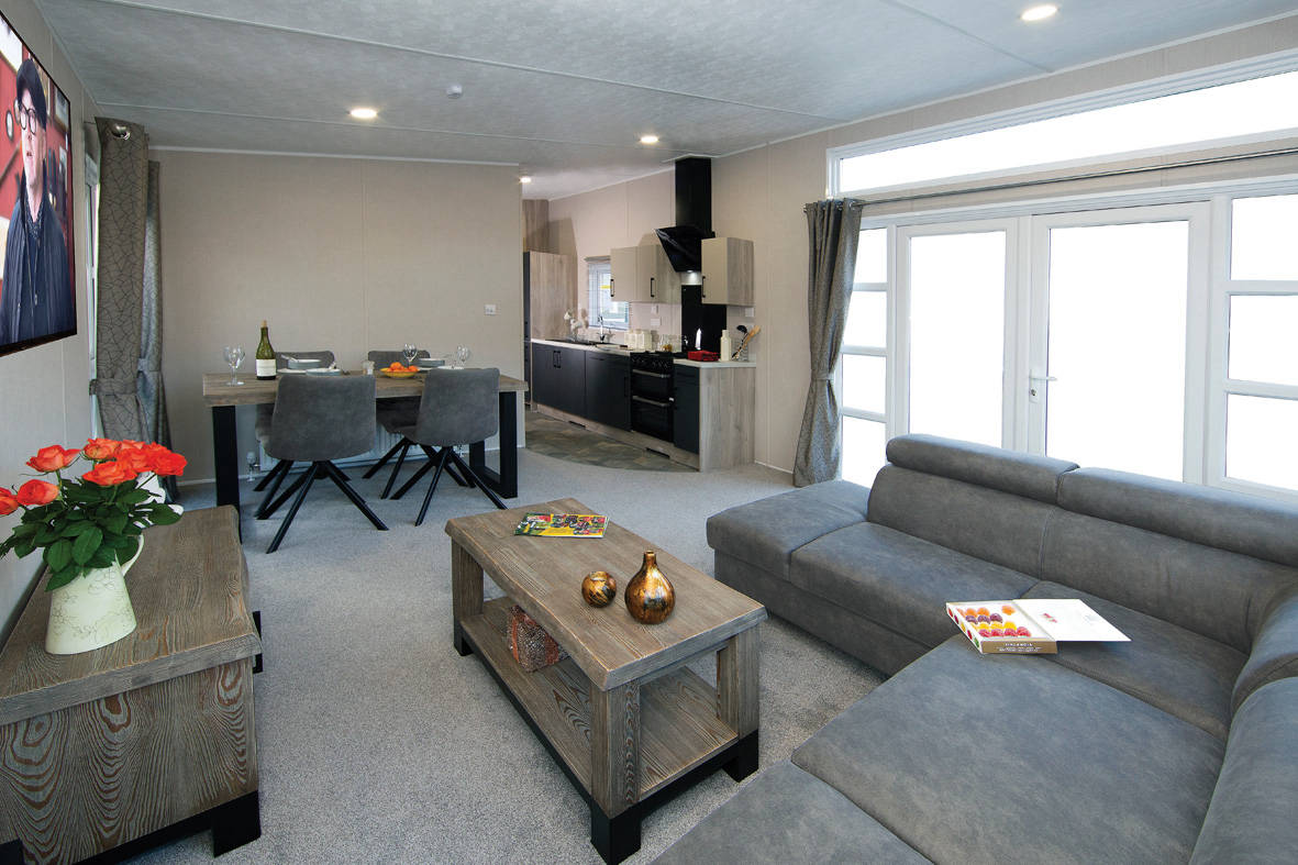 athena-lounge4-web-1181×787