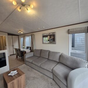 AVAILABLE | 2015 Pemberton Rivington 40×13 | 2 beds | Full Winterpack Mobile Home