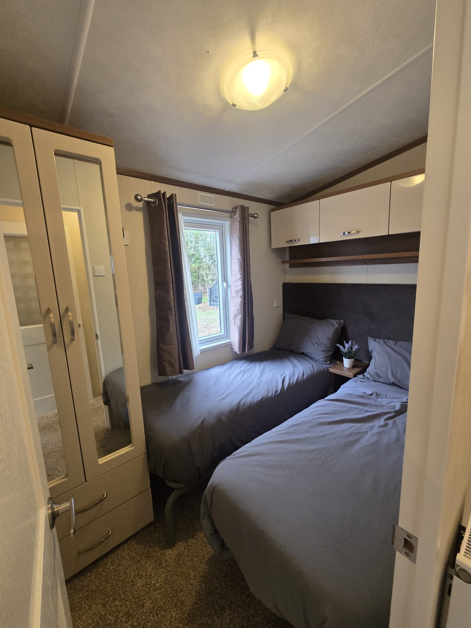 AVAILABLE | 2015 Pemberton Rivington 40x13 | 2 beds | Full Winterpack Mobile Home