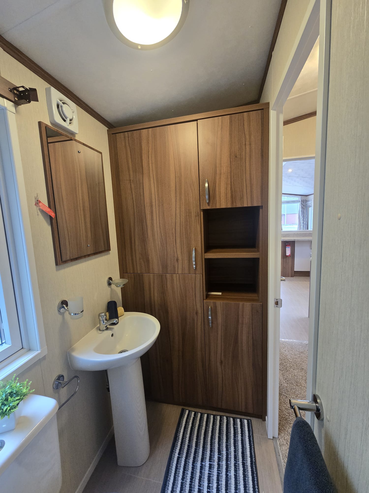 AVAILABLE | 2015 Pemberton Rivington 40x13 | 2 beds | Full Winterpack Mobile Home