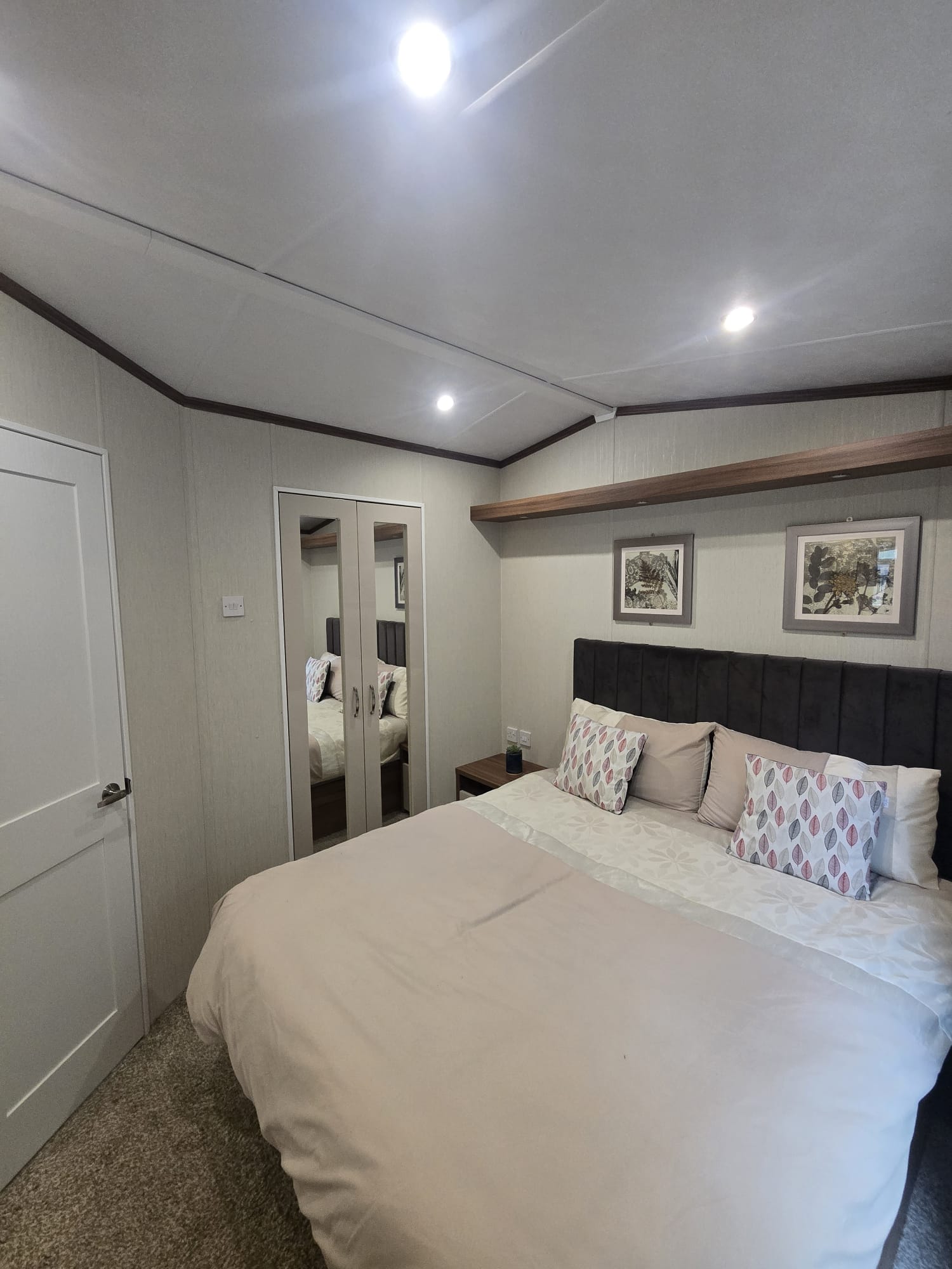 AVAILABLE | 2015 Pemberton Rivington 40x13 | 2 beds | Full Winterpack Mobile Home