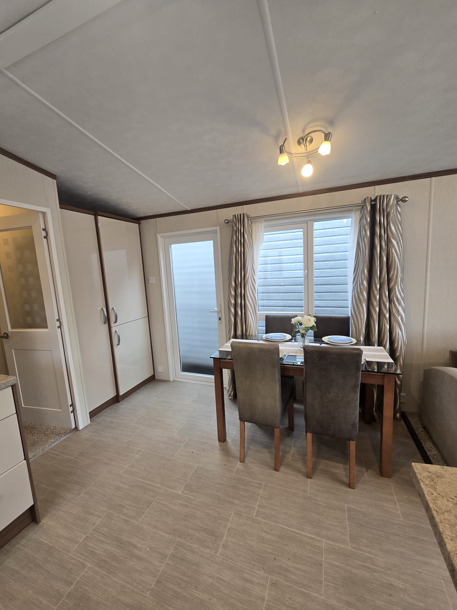 AVAILABLE | 2015 Pemberton Rivington 40x13 | 2 beds | Full Winterpack Mobile Home