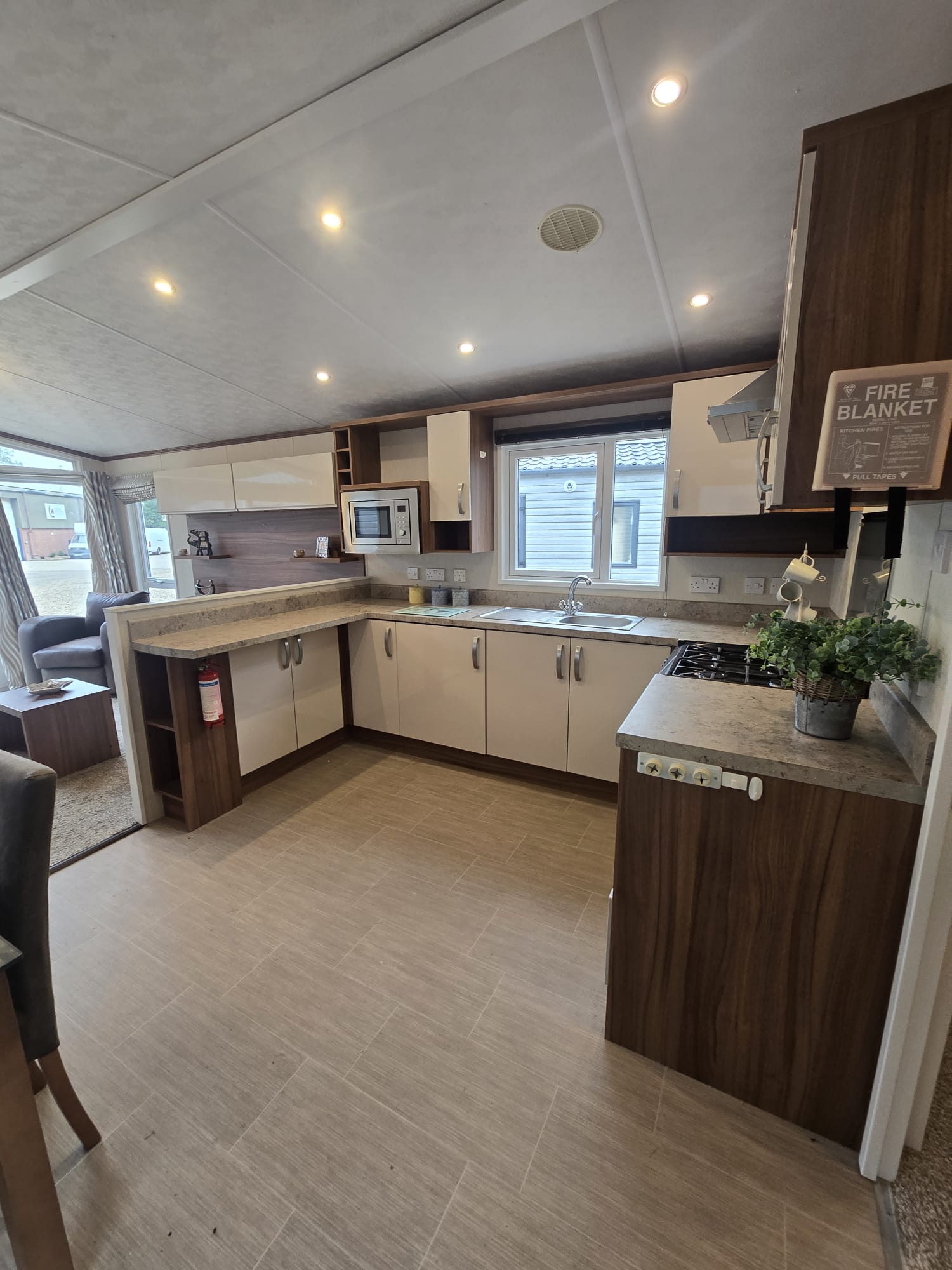 AVAILABLE | 2015 Pemberton Rivington 40x13 | 2 beds | Full Winterpack Mobile Home