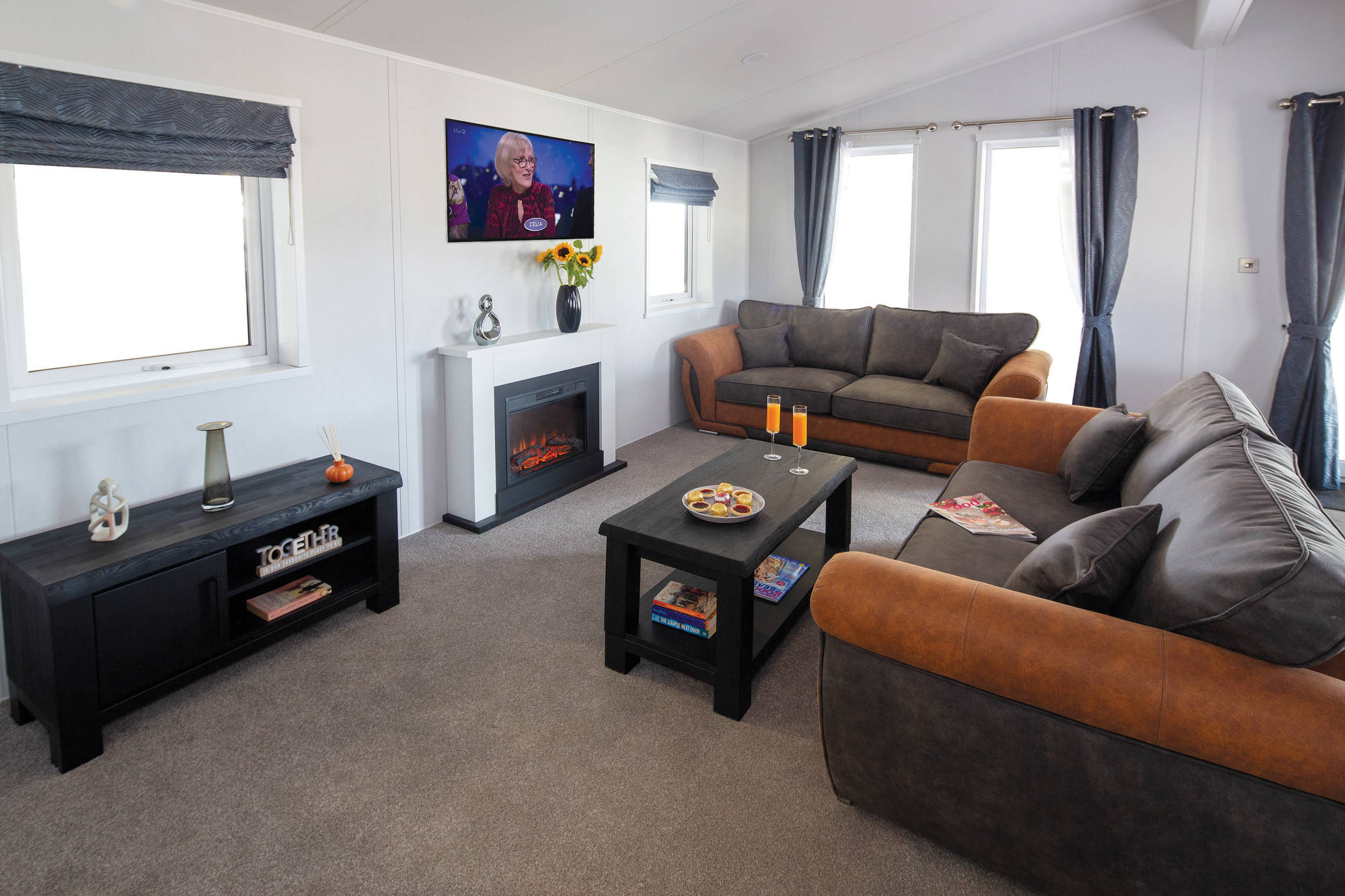 Pre-Order | NEW Sunrise Brentwood Lodge | 2/3 beds | BS3632 Residential Spec