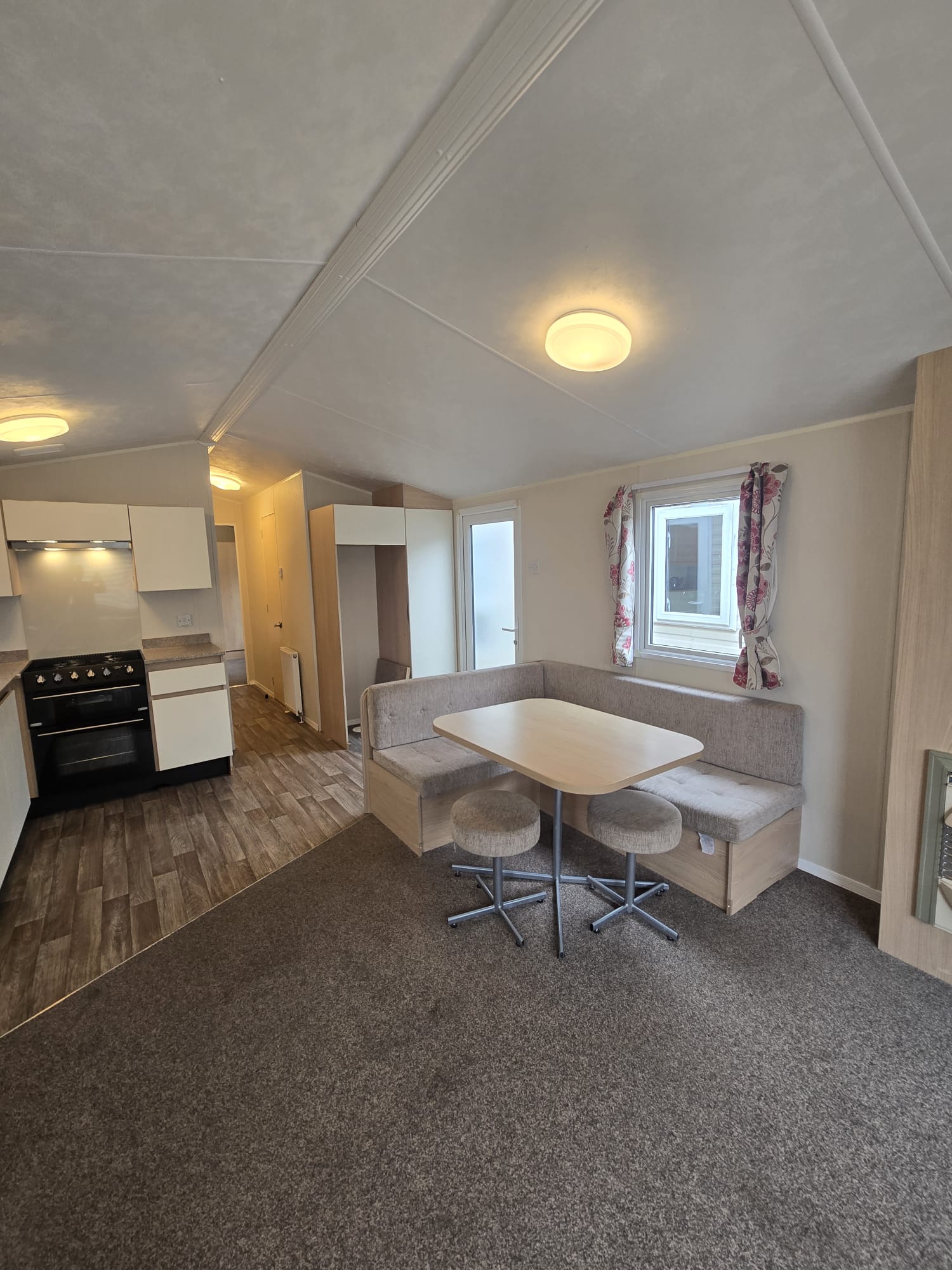 AVAILABLE | 2015 Willerby Aurora 36x12 | 3 beds | Full Winterpack