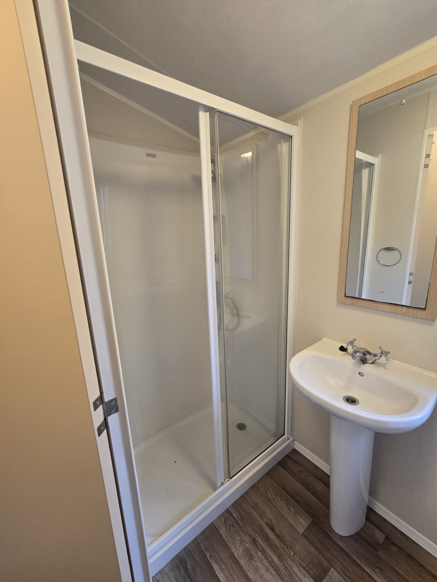 AVAILABLE | 2015 Willerby Aurora 36x12 | 3 beds | Full Winterpack