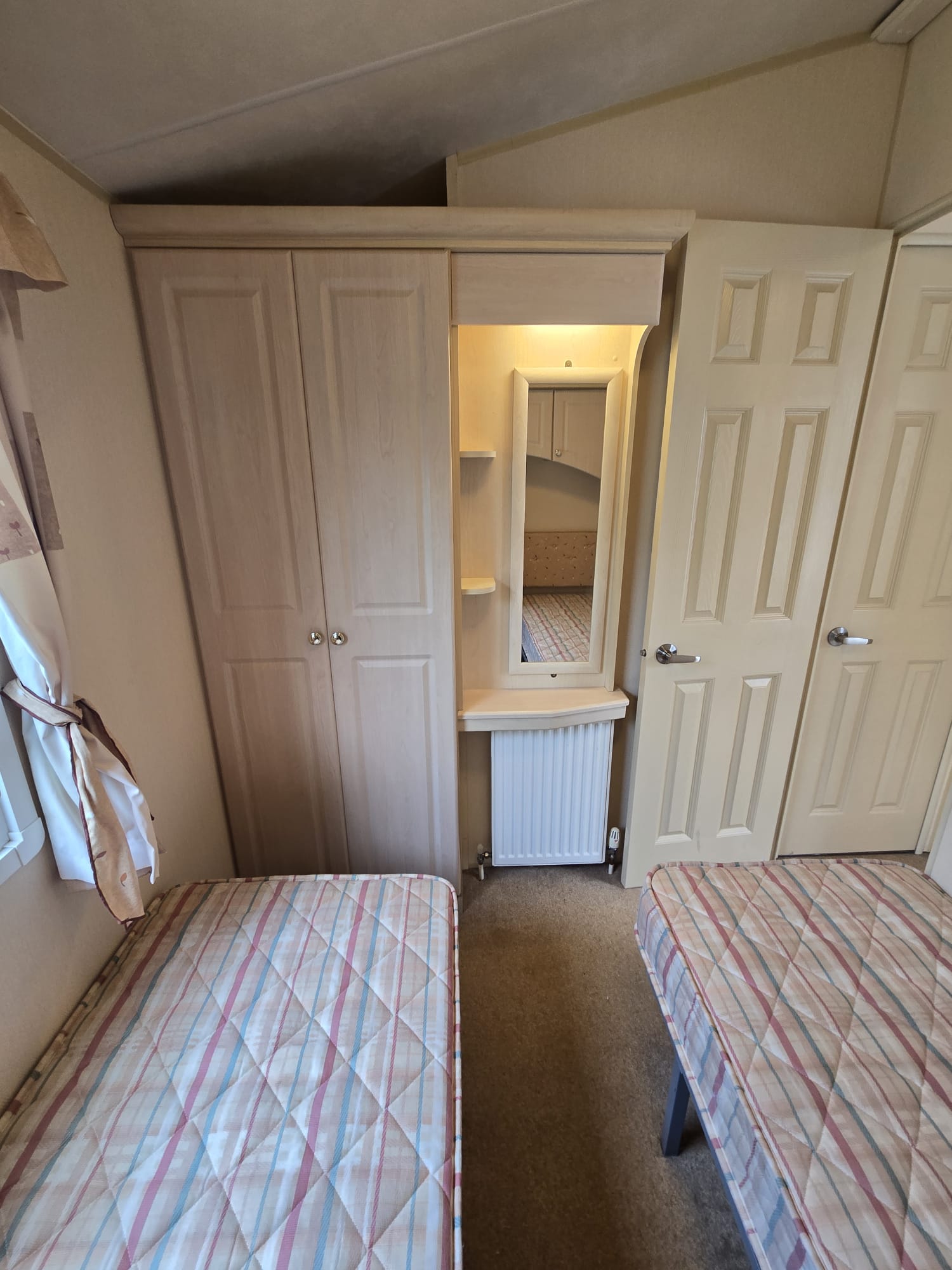 AVAILABLE | 2006 Willerby Granada 36x12 | 2 beds | Full Winterpack