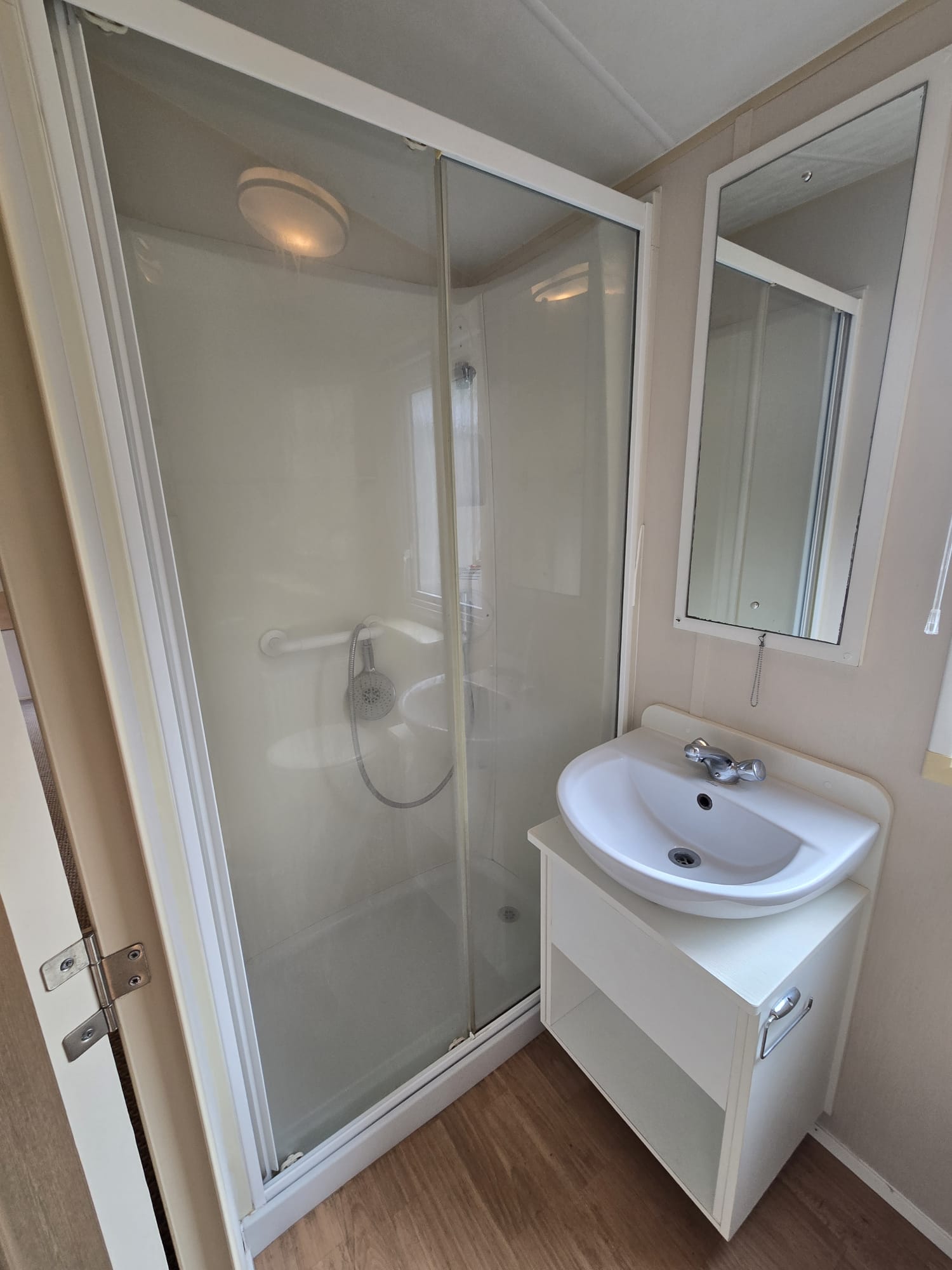 AVAILABLE | 2013 Willerby Sunset 35x12 | 2 beds | Full Winterpack