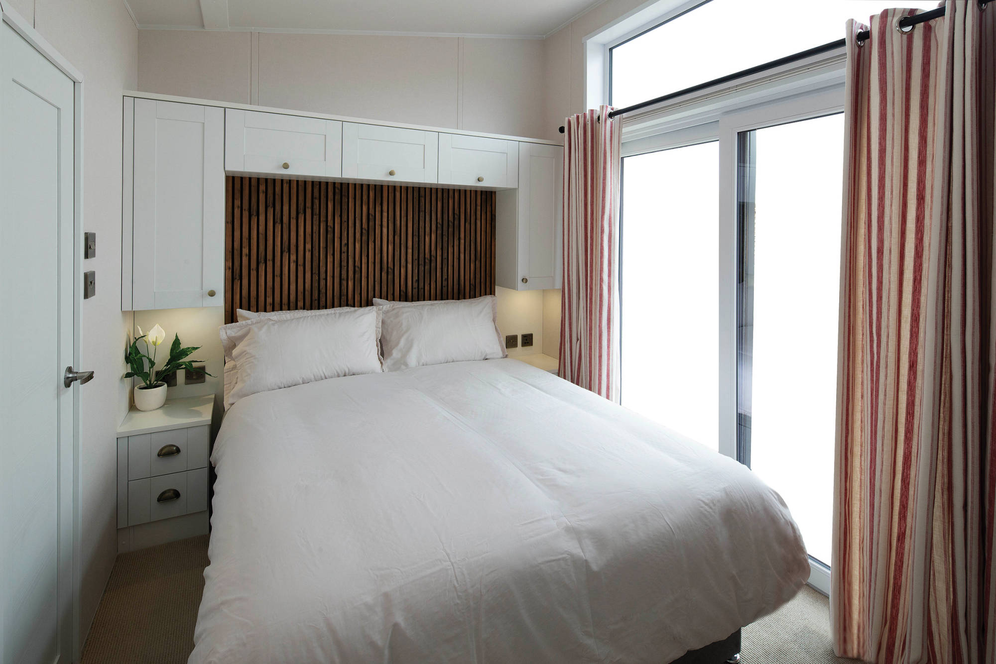 PRE-ORDER | 2027 Sunrise Belgravia Lodge | BS3632 | 43x14.6 | 2 beds