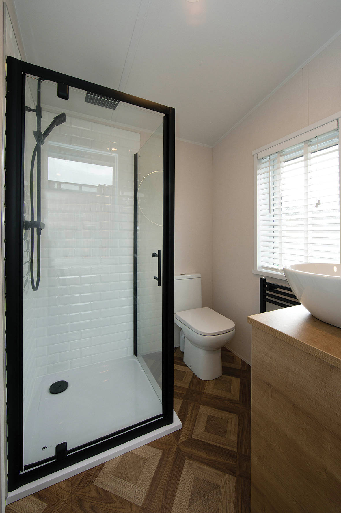 PRE-ORDER | 2027 Sunrise Belgravia Lodge | BS3632 | 43x14.6 | 2 beds